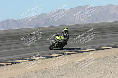 media/Oct-13-2025-Moto Forza (Mon) [[a66d839500]]/3-B Group/Session 2 (Bowl)/